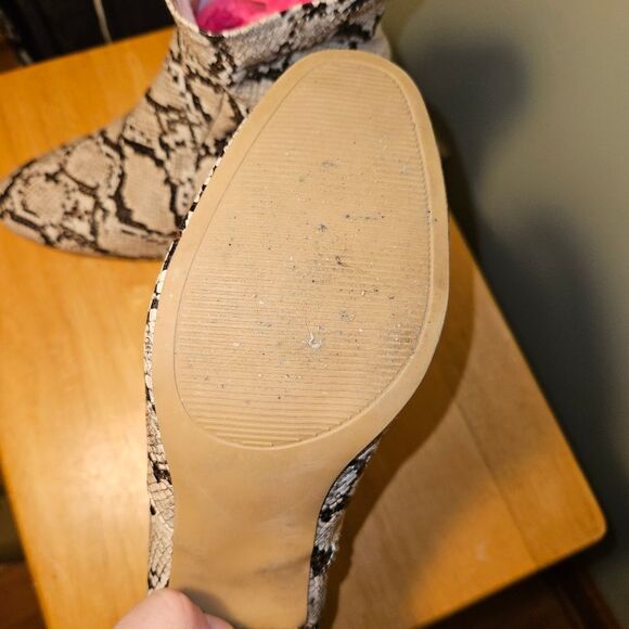 Women’s Snakeskin Western Ankle Booties – Stylish Cowgirl Print Boots 9.5 - Picture 5 of 7